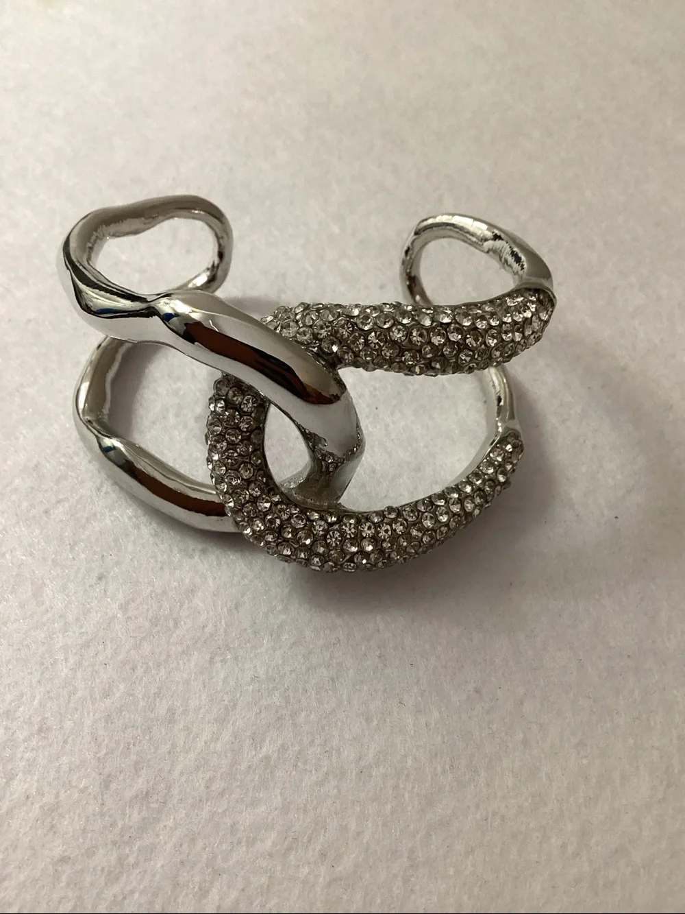 SOHI Women's The Opposta Cuff Bracelet